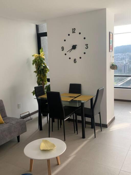 Confort Suite La Carolina Quito Buitenkant foto