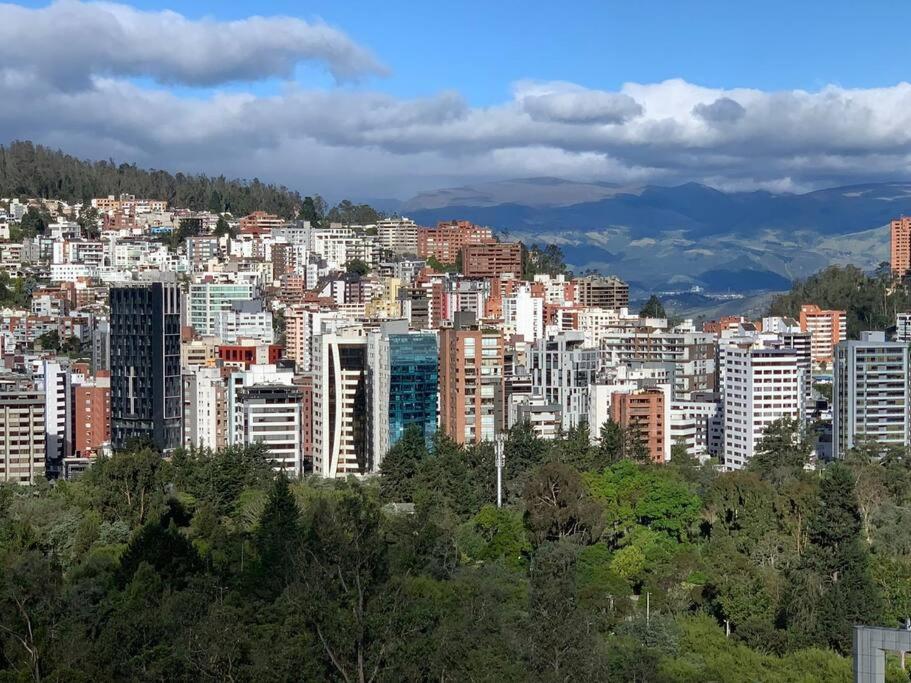 Confort Suite La Carolina Quito Buitenkant foto